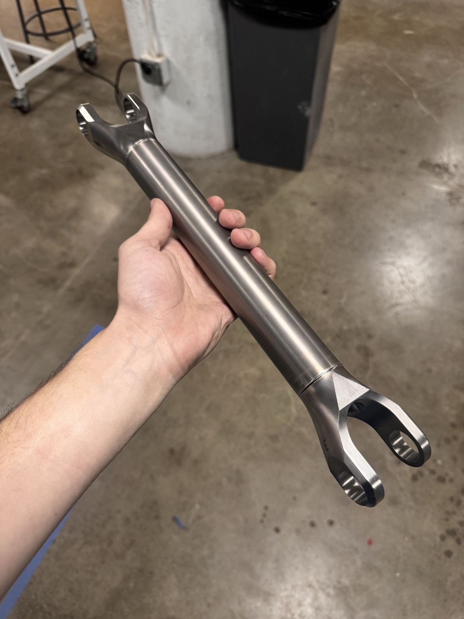 Single half shaft